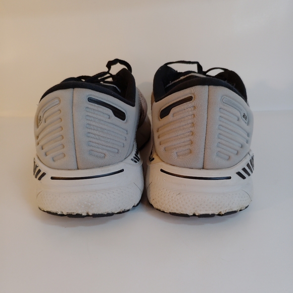 Brooks Men's Gray Running Shoes - Picture 4 of 10
